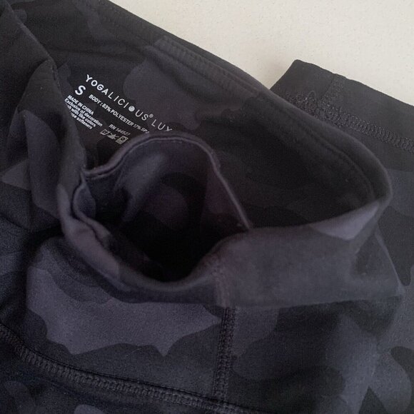 Yogalicious Lux Leggings Womens Small Black‎ Gray Camo Pockets workout yoga - Picture 7 of 10